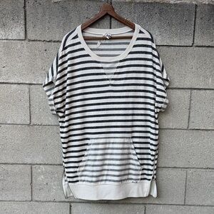 Striped Black and White Short Sleeve Top